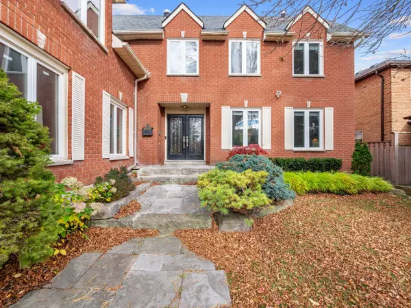 Richmond Hill, ON L4C 8Y9,40 Harmony Hill CRES