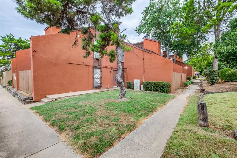 7152 Fair Oaks Avenue #1133, Dallas, TX 75231