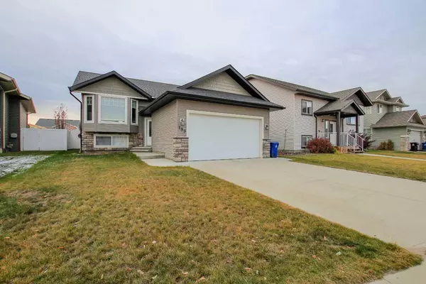 Blackfalds, AB T4M 0A4,199 Cedar SQ