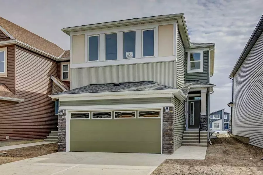 36 Corner Glen RD NE, Calgary, AB T3N 2L5