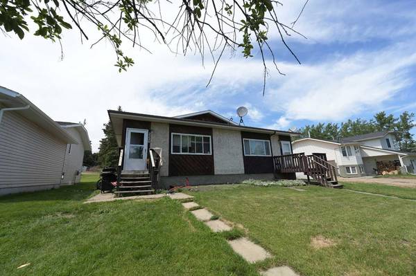 2220 22 AVE, Delburne, AB T0M 0V0