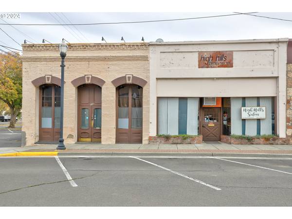 208 Washington ST, The Dalles, OR 97058