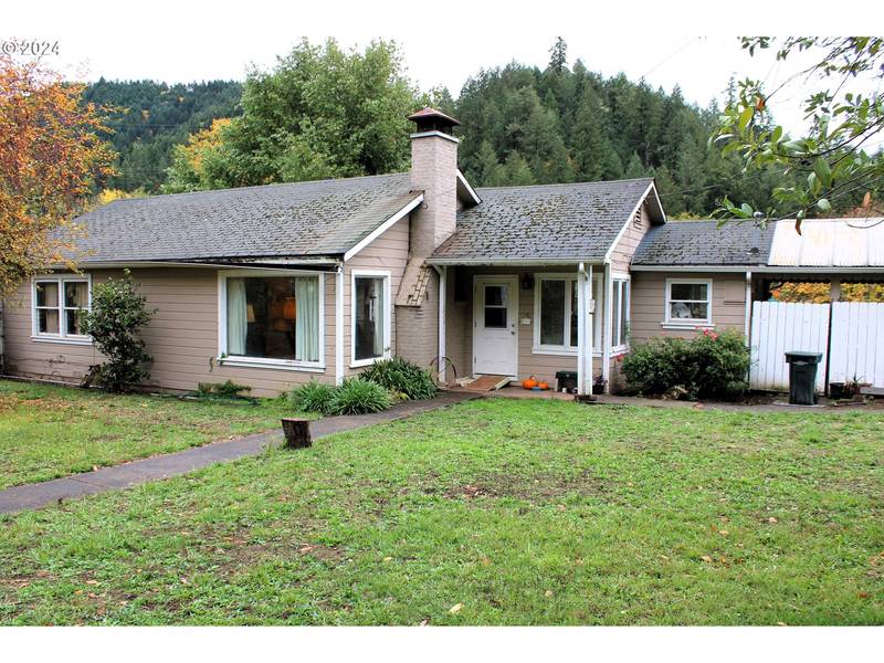 7733 N MYRTLE RD, Myrtle Creek, OR 97457