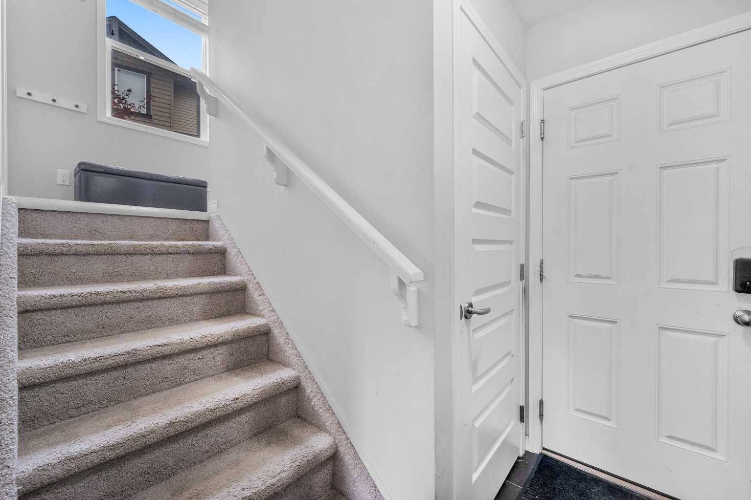 Airdrie, AB T4B 3T8,1086 Williamstown BLVD NW #701