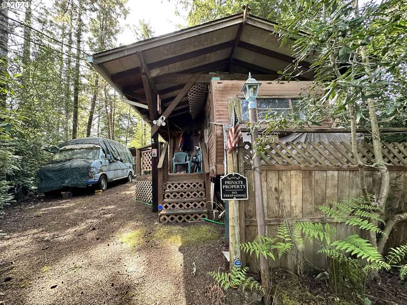 73 CASTAWAY, Florence, OR 97439