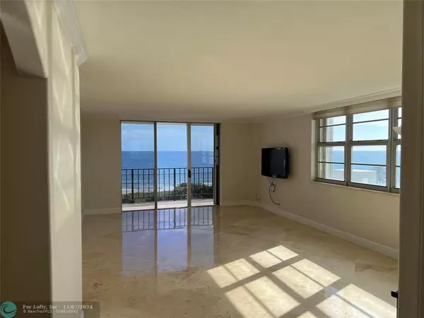 Lauderdale By The Sea, FL 33062,1900 S Ocean Blvd  #6S