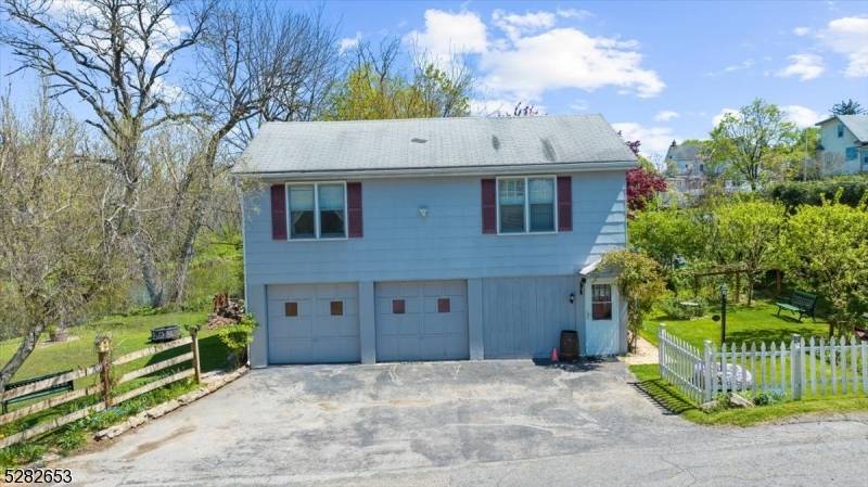 10 Sheets Ln, Bloomsbury Boro, NJ 08804