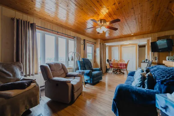 A176 Vineland Road, Salmonier, NL A0A 2R0