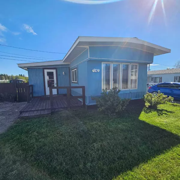 6026 13 Avenue #15, Edson, AB T7E 1N4