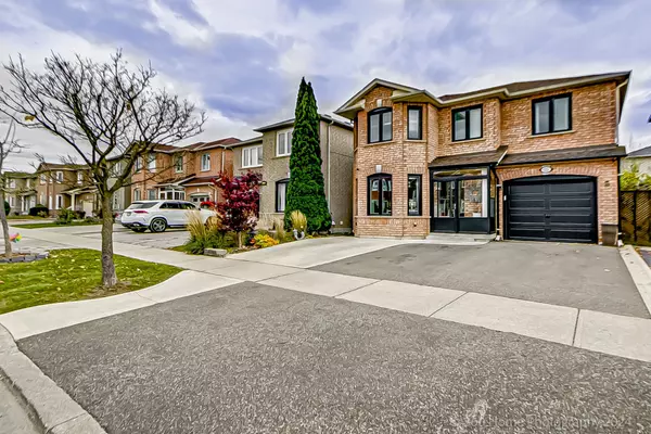 Vaughan, ON L6A 2N2,122 Denton CIR