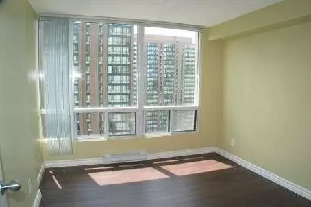 Mississauga, ON L5B 3Y9,115 Hillcrest AVE #1506