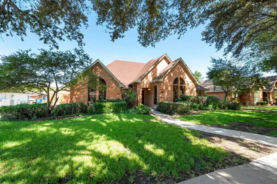 3505 Thornhill Way, Rowlett, TX 75088