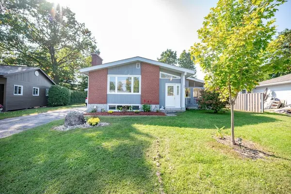 Deep River, ON K0J 1P0,18 CLAREMOUNT RD