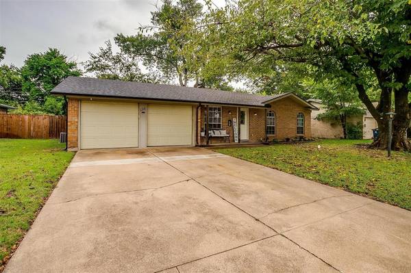 Burleson, TX 76028,136 NW Suzanne Terrace