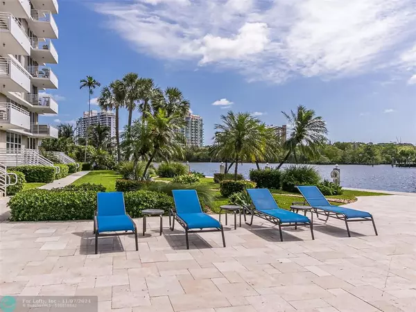 Fort Lauderdale, FL 33304,888 Intracoastal Dr  #4G