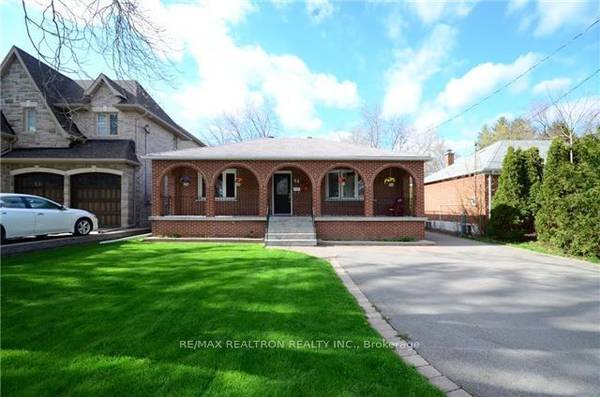 44 Woodward AVE, Markham, ON L3T 1E5