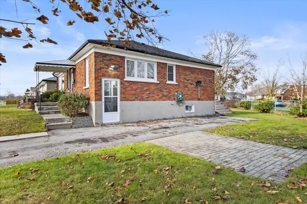 Peterborough, ON K9J 3X3,664 Crawford PL