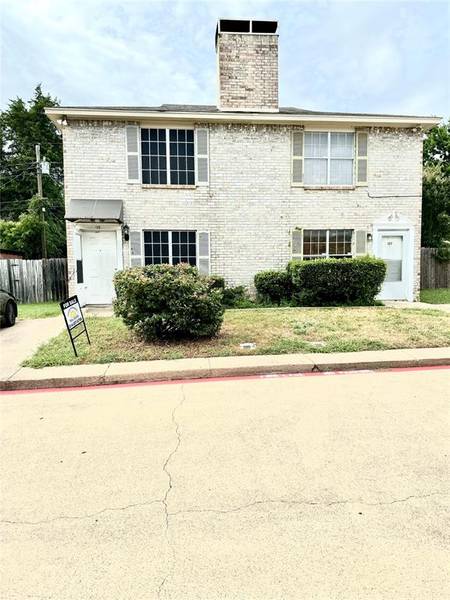 135 Graystone Place, Duncanville, TX 75137