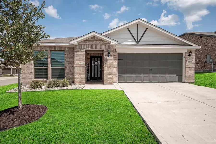 758 Saratoga Drive, Seagoville, TX 75159