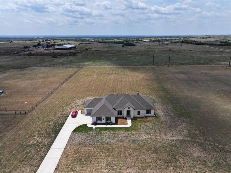 2017 Paramount Drive, Cresson, TX 76035