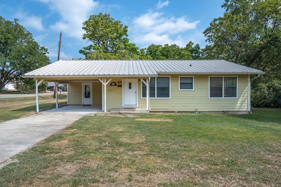 622 W Jordan, Grand Saline, TX 75140