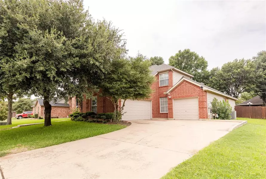 1011 Huntington Trail, Mansfield, TX 76063