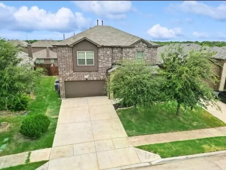 15628 Carlton Oaks Drive, Fort Worth, TX 76177