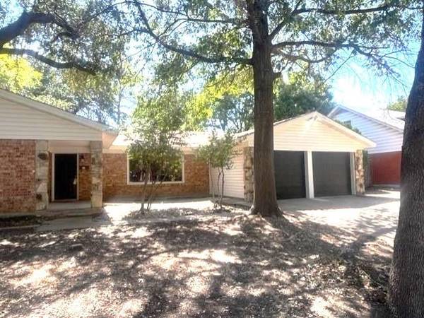 5620 Westcreek Drive, Fort Worth, TX 76133