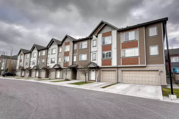 Calgary, AB T2Z 5B8,140 Copperpond Villas SE