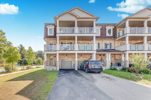 1519 Spinnaker Mews,  Pickering,  ON L1X 0C8