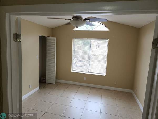 Coral Springs, FL 33071,1104 Coral Club Dr  #1104