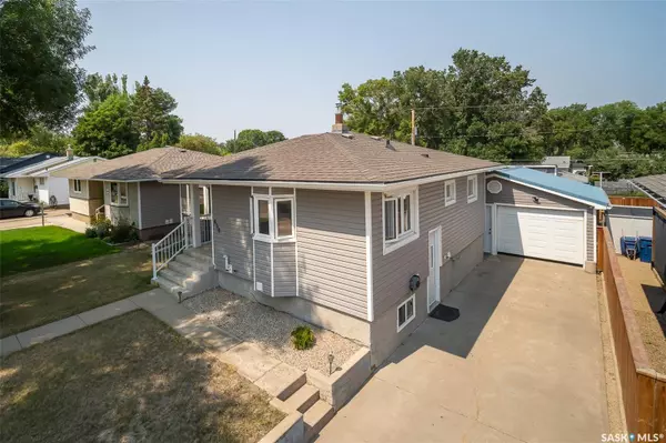 830 Vaughan STREET W, Moose Jaw, SK S6H 5N7