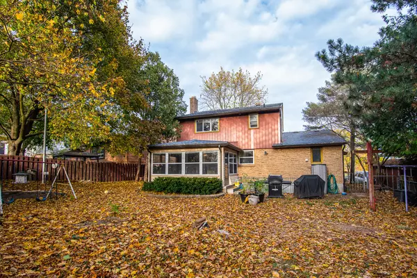 Kitchener, ON N2E 1X9,69 Briar Knoll DR