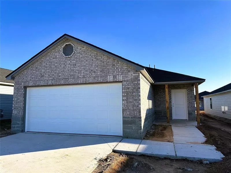 1212 Meadow Brook Drive, Purcell, OK 73080