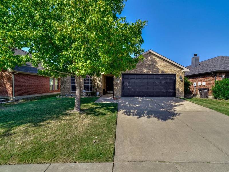 3901 Cedar Falls Drive, Fort Worth, TX 76244