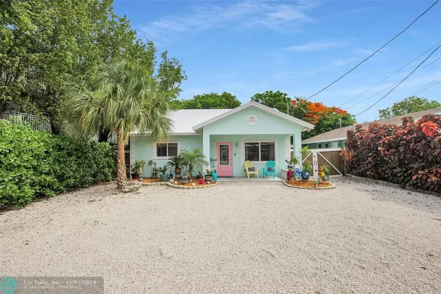 6 Snapper Ave, Key Largo, FL 33037