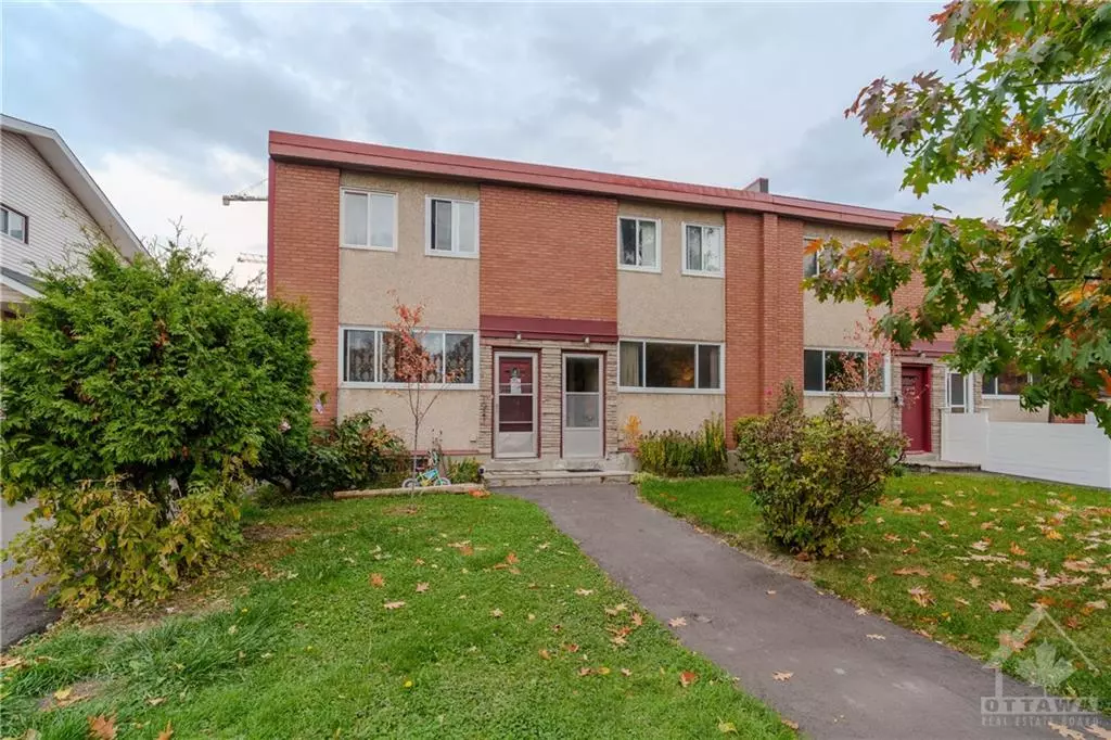 Ottawa, ON K1Z 7P6,1313A COLDREY AVE