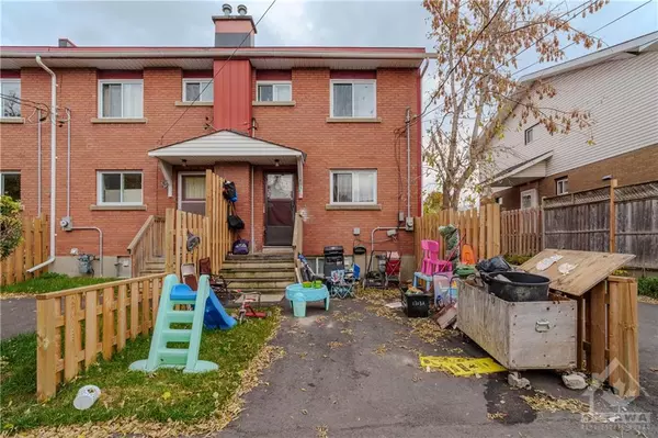 Ottawa, ON K1Z 7P6,1313A COLDREY AVE