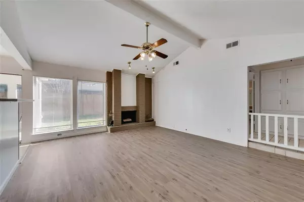 Dallas, TX 75248,15716 Regal Hill Circle