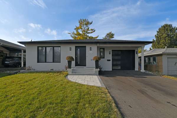 826 Krosno BLVD, Pickering, ON L1W 1G9