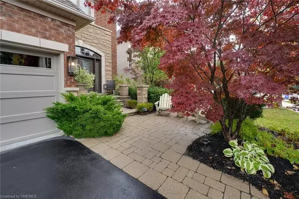 Oakville, ON L6H 7M5,2301 HERTFORDSHIRE WAY