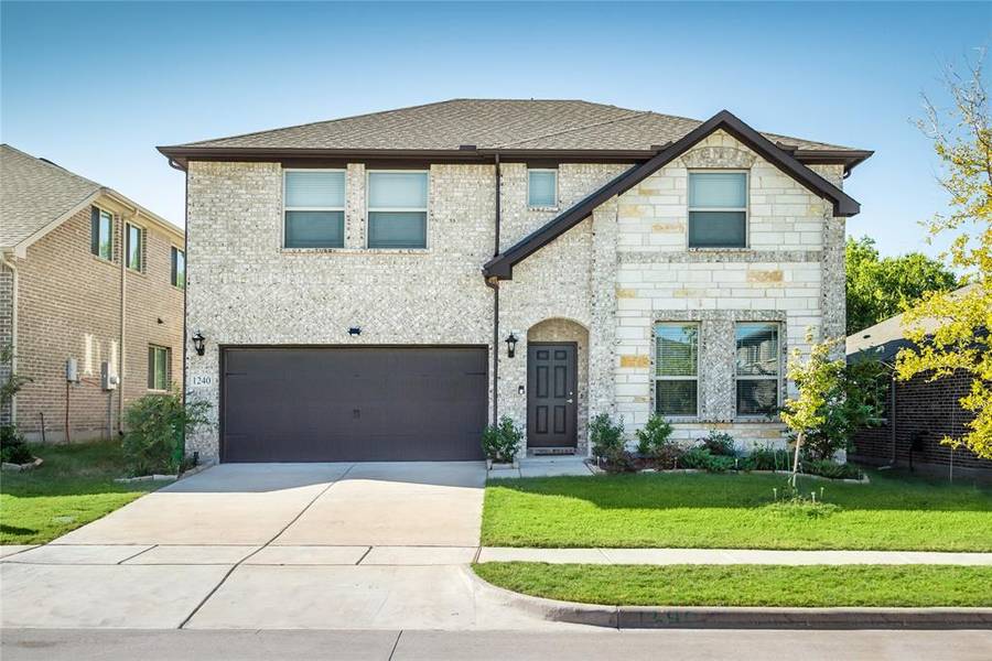 1240 Morning Ridge Trail, Aubrey, TX 76227