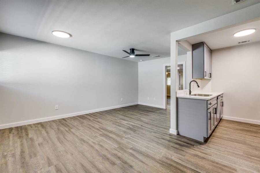 5909 Gaston Avenue #204, Dallas, TX 75214