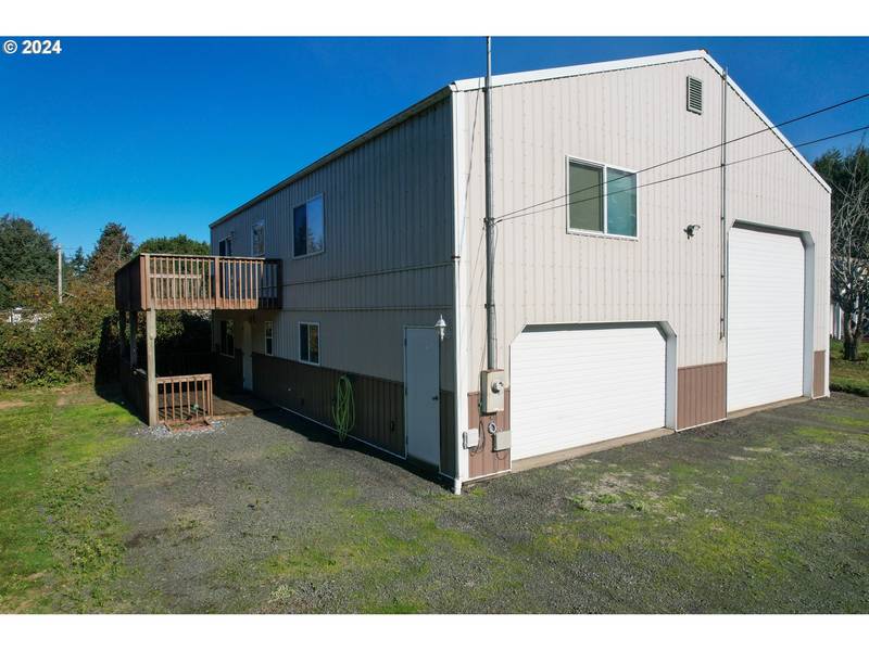 91181 TARHEEL LN, Coos Bay, OR 97420