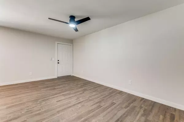 5909 Gaston Avenue #202, Dallas, TX 75214