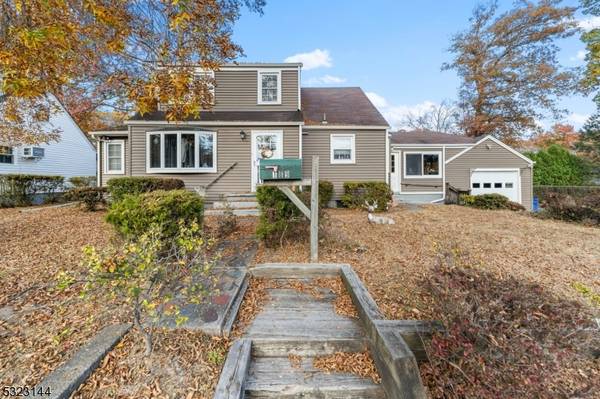 189 W Prospect St, Waldwick Boro, NJ 07463