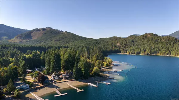 Honeymoon Bay, BC V0R 1Y0,7285 Walton Rd