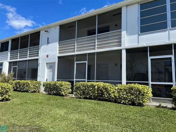 Deerfield Beach, FL 33442,246 Markham L  #246