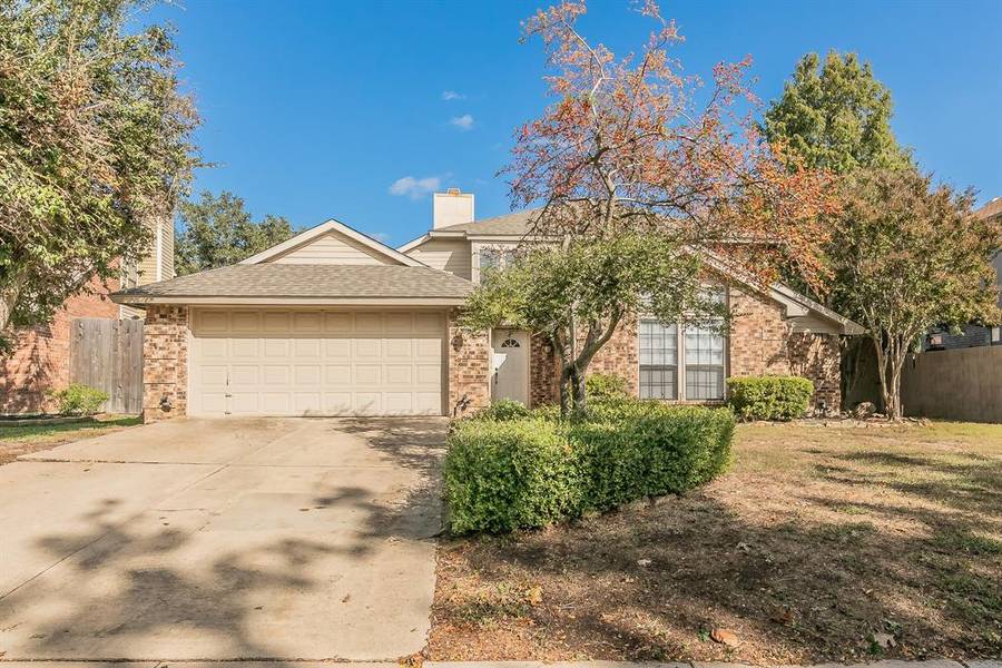 2704 Harmon Drive, Grapevine, TX 76051