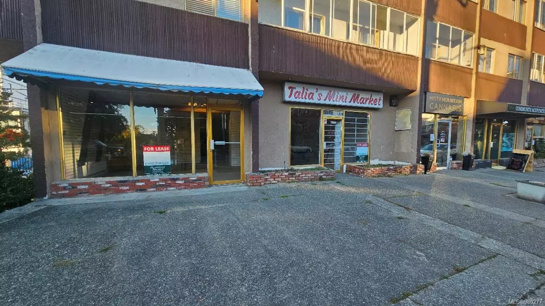 1322 Esquimalt Rd, Esquimalt, BC V9A 3P6